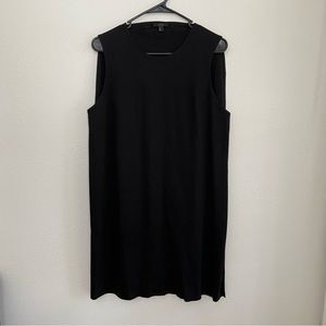 COS Minimalistic Black Dress